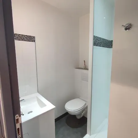 De 25m2 - Extra Centre - A 5 Min A Pied Des Plages - Commerces Et Restaurants Sur Place - Clim - Wifi - Exceptionnel Apartament