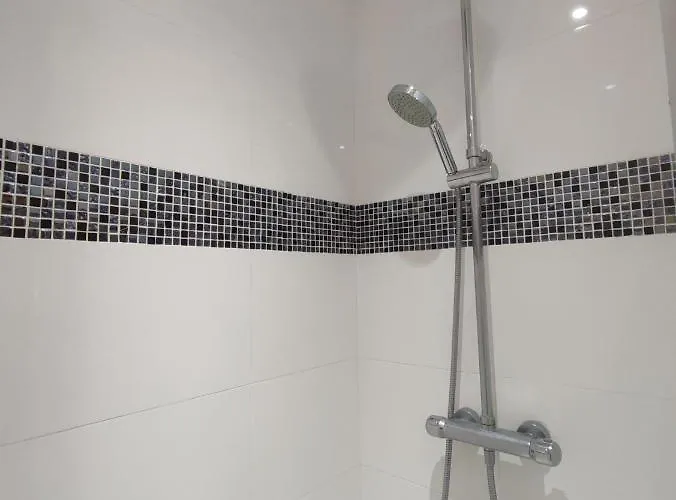 Apartment De 25m2 - Extra Centre - A 5 Min A Pied Des Plages - Commerces Et Restaurants Sur Place - Clim - Wifi - Exceptionnel *