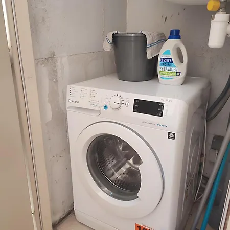 Apartmán De 25m2 - Extra Centre - A 5 Min A Pied Des Plages - Commerces Et Restaurants Sur Place - Clim - Wifi - Exceptionnel Ajaccio (Corsica)