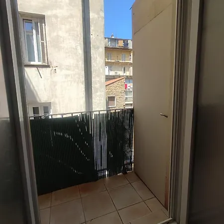 De 25m2 - Extra Centre - A 5 Min A Pied Des Plages - Commerces Et Restaurants Sur Place - Clim - Wifi - Exceptionnel Ajaccio (Corsica)