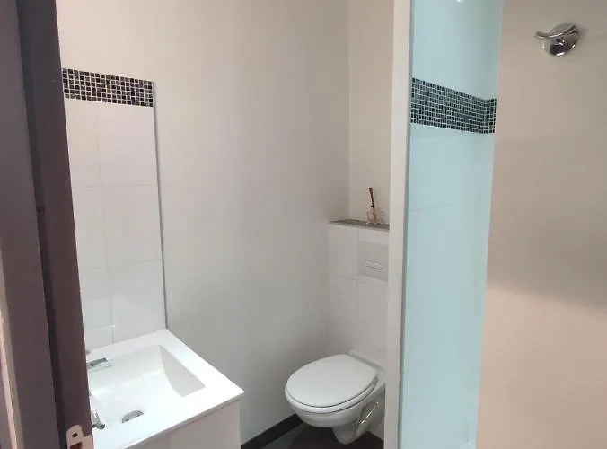 De 25m2 - Extra Centre - à 5 Min à Pied Des Plages - Commerces Et Restaurants Sur Place - Clim - Wifi - Exceptionnel Appartement