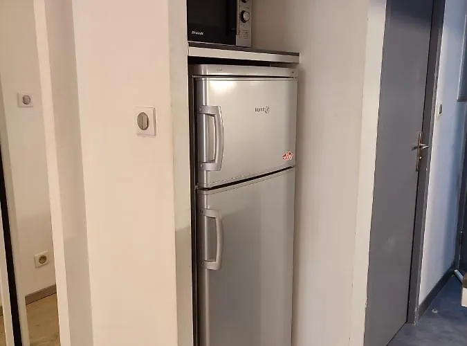 De 25m2 - Extra Centre - A 5 Min A Pied Des Plages - Commerces Et Restaurants Sur Place - Clim - Wifi - Exceptionnel Apartment *