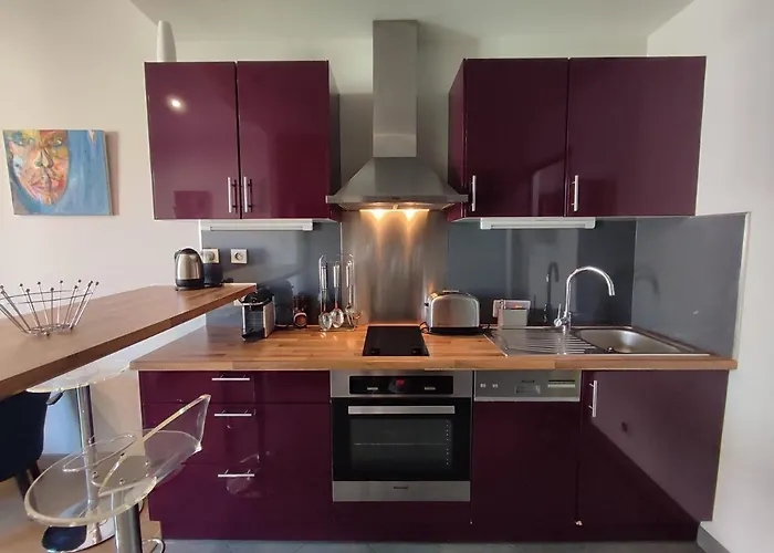 De 25m2 - Extra Centre - à 5 Min à Pied Des Plages - Commerces Et Restaurants Sur Place - Clim - Wifi - Exceptionnel Ajaccio (Corsica)
