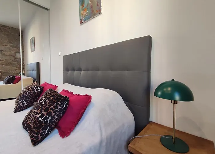 De 25m2 - Extra Centre - à 5 Min à Pied Des Plages - Commerces Et Restaurants Sur Place - Clim - Wifi - Exceptionnel