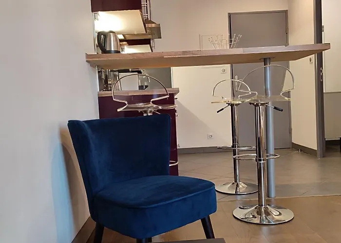 Appartement De 25m2 - Extra Centre - à 5 Min à Pied Des Plages - Commerces Et Restaurants Sur Place - Clim - Wifi - Exceptionnel
